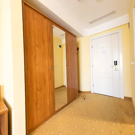 Parc Hotel 4*